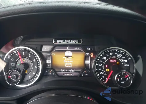 2020 Ram 1500 Laramie 4X4 5'7 Box z USA, uszkodzony, nr VIN 1C6SRFJTXLN145006